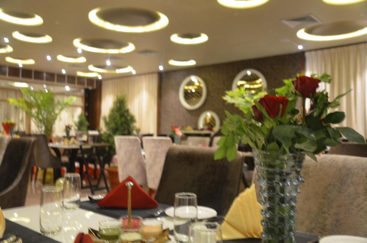 Hotel Prince Viraj Джабалпур Экстерьер фото